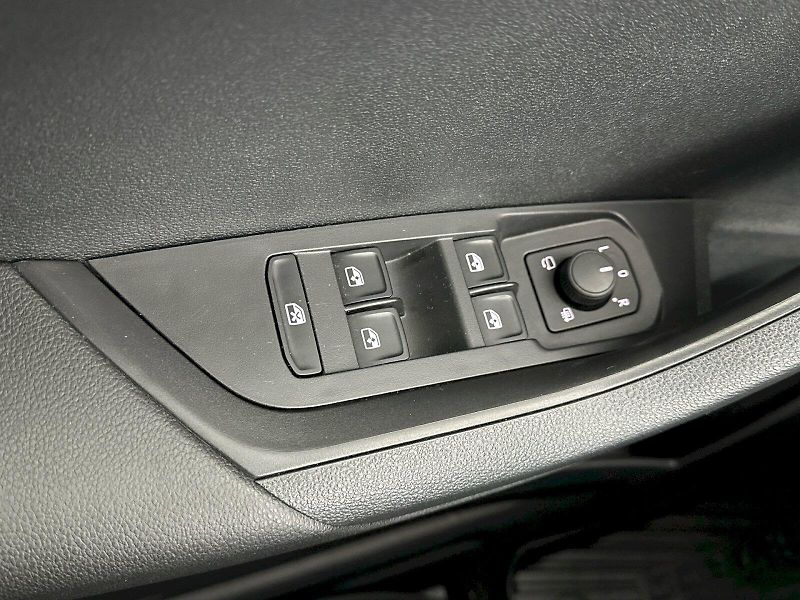 Škoda Karoq (2024) DSG 1.5TSI 110kW Selection Fre - fotka 25 z 31
