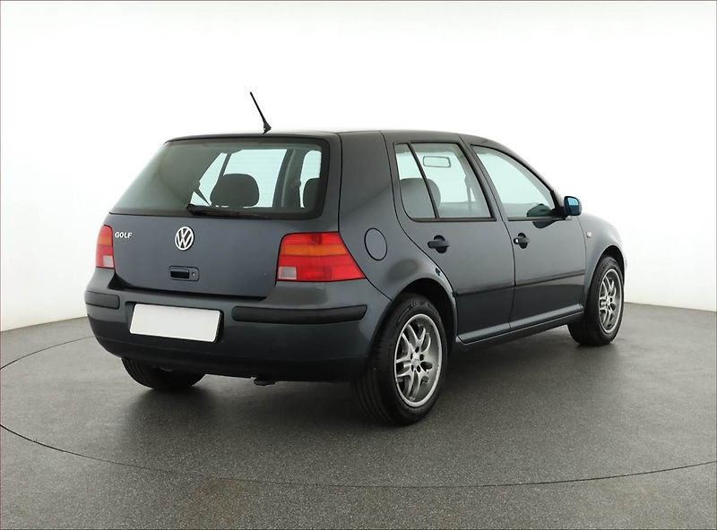 Volkswagen Golf (2000) 1.4 16V, Klima, plně pojízdný - fotka 5 z 11