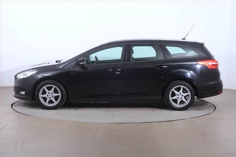 Ford Focus (2015) 1.5 TDCi, Serv.kniha, Navi - fotka 3 z 19