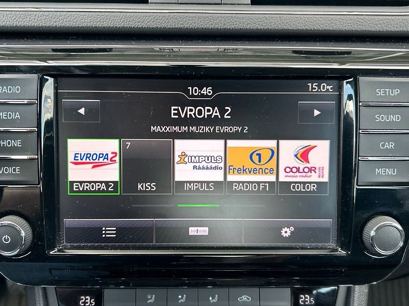 Škoda Superb (2017) 2.0 TDI Active - fotka 11 z 23