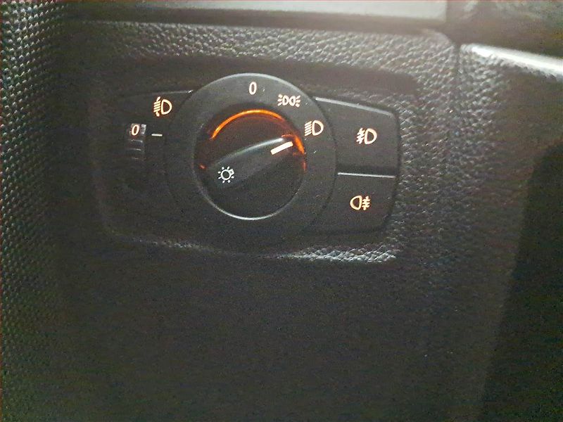 BMW Řada 1 (2011) 118d, po STK, udržované - fotka 17 z 17