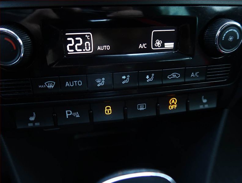 Škoda Rapid (2019) Monte Carlo 1.0 TSI, Automat - fotka 20 z 21