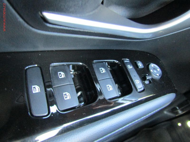 Hyundai Tucson (2021) 1.6 TGDi 4x4, 1.maj,ČR, AT - fotka 16 z 26