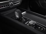 Volvo XC60 ESSENTIAL B5 AWD 184kW - náhled 12