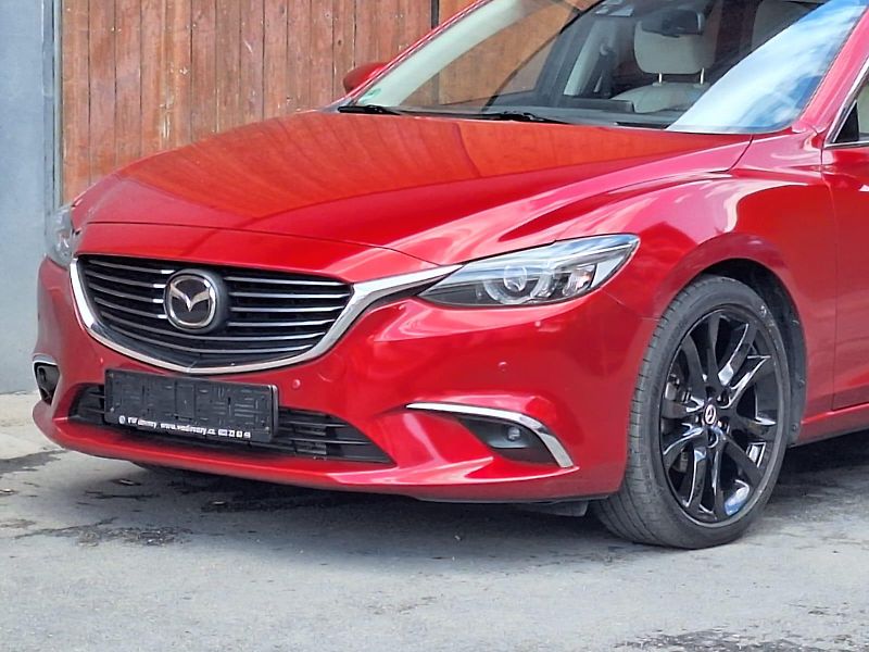 Mazda 6 (2016) 2,2D Sports-Line bílá kůže  - fotka 3 z 18