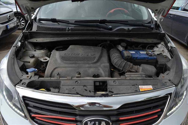 Kia Sportage (2013) 2,0 CRDI AWD - fotka 20 z 28