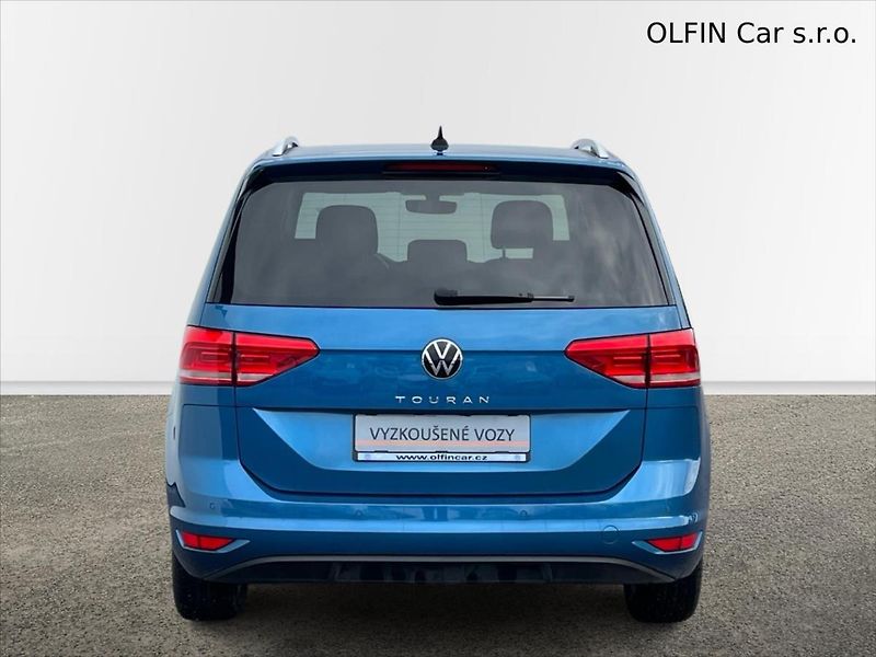 Volkswagen Touran 1,5 TSi 110kW 7DSG HIGHLINE - fotka 8 z 23