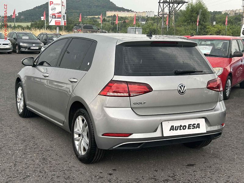 Volkswagen Golf (2018) 1.5 TSi, servis.kniha - fotka 6 z 18