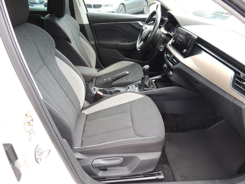 Škoda Scala (2020) 1.0TSi,85kw,Style,full LED,ČR - fotka 35 z 55
