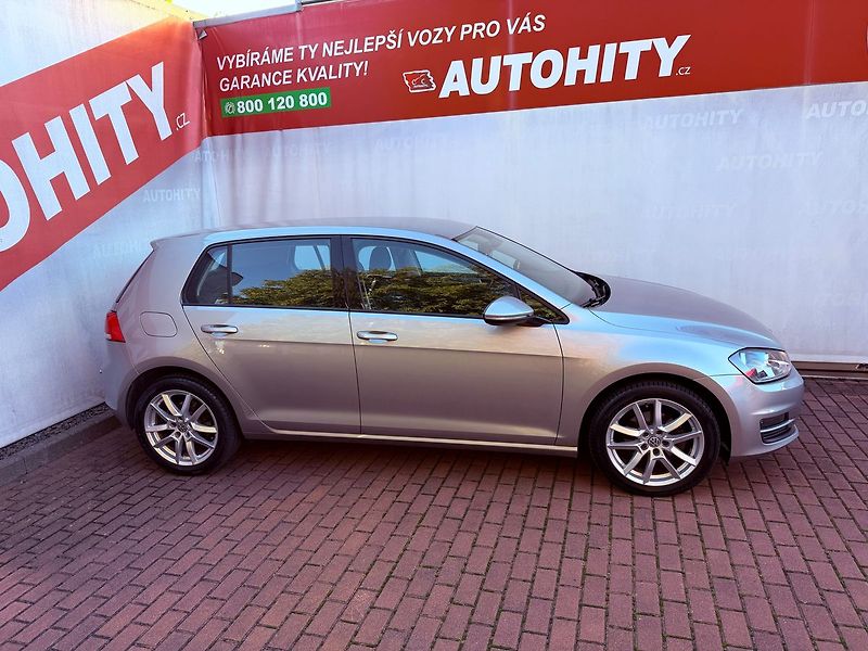 Volkswagen Golf 1.2 TSi Highline, ČR - fotka 5 z 24