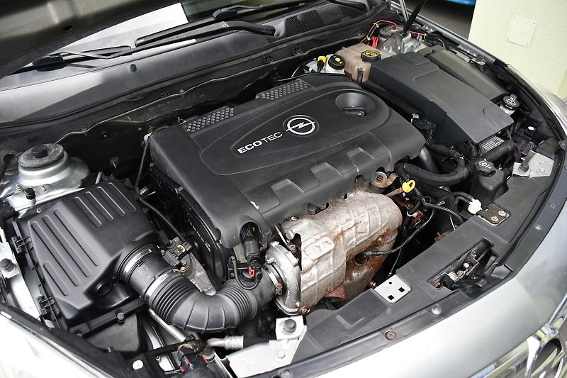 Opel Insignia 2.0CDTi  - fotka 40 z 40