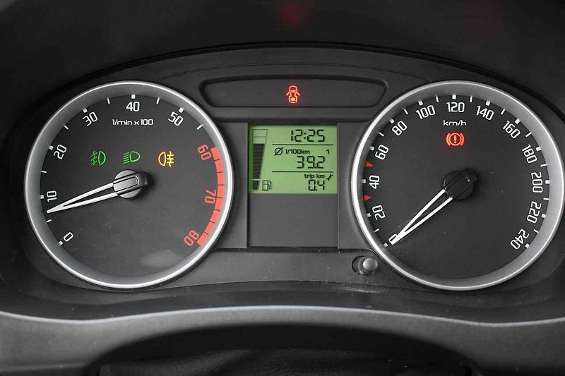 Auto jsme prověřili na komunikacích všech typů a kvalit