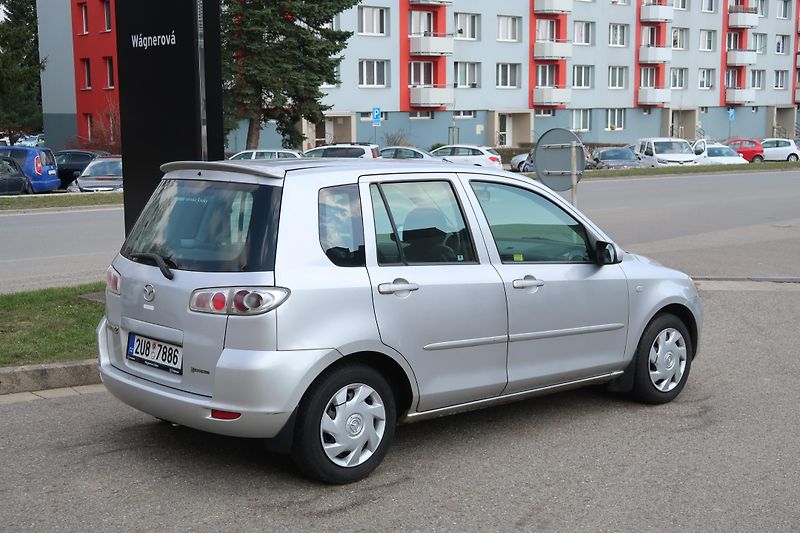 Mazda 2 (2004) 1,25i Comfort, 55 kW, ČR - fotka 5 z 30