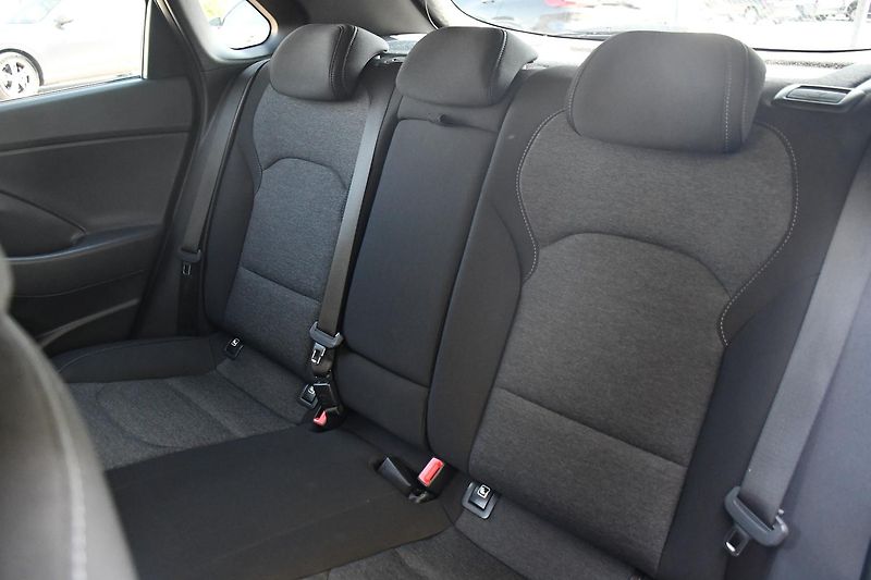 Hyundai i30 1.0TGi DCT STYLE ČR 1M - fotka 20 z 49