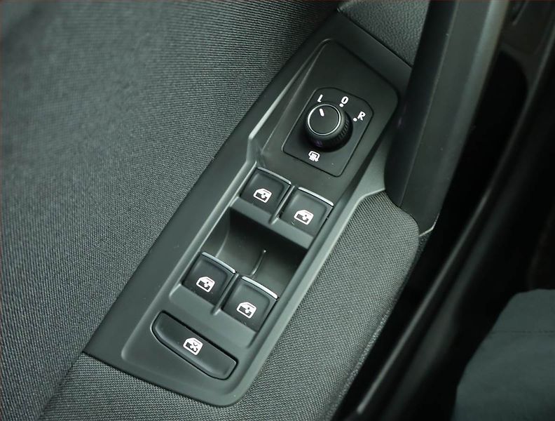 Volkswagen Tiguan Allspace (2022) Life 2.0 TDI - fotka 17 z 17