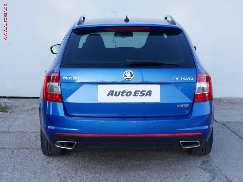 Škoda Octavia (2015) 2.0 TDi, RS Challange, DSG - fotka 5 z 20