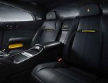 Rolls-Royce Wraith Black Arrow - zadní sedadla.