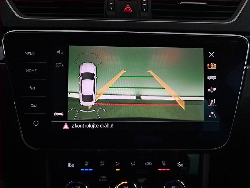 Škoda Superb (2020) Laurin&Klement 2.0 TDI - fotka 18 z 19