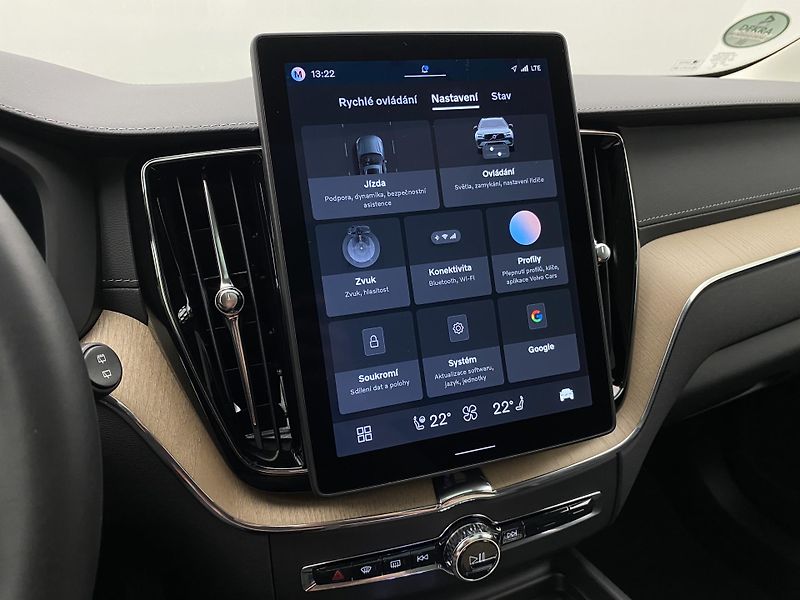 Volvo XC60 T8 AWD RECHARGE DARK ULTRA CZ - fotka 44 z 59