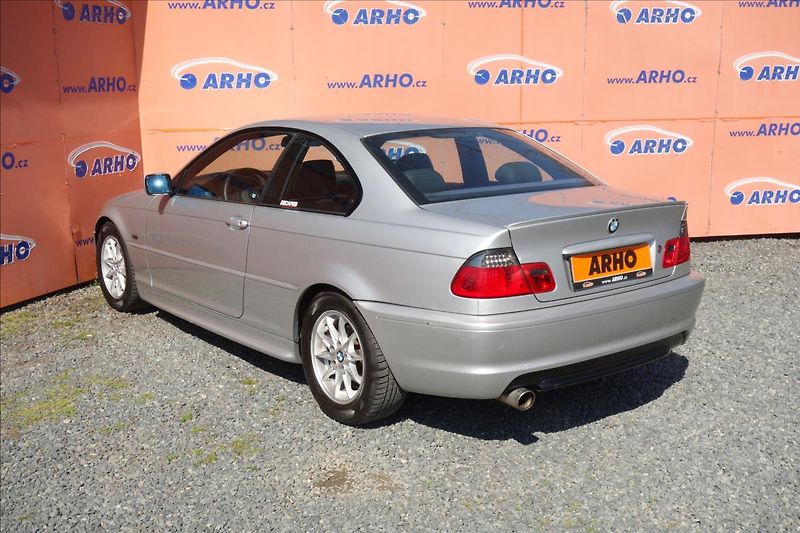 BMW Řada 3 318 Ci, SERVISNÍ KNIHA. - fotka 5 z 35
