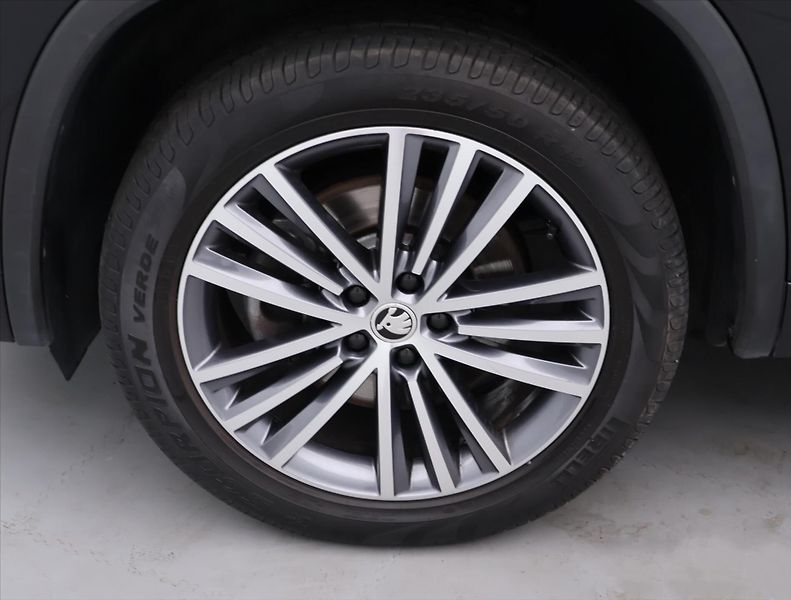 Škoda Kodiaq 2,0 TSI 140kW L&K 4x4 DSG CZ D - fotka 21 z 28
