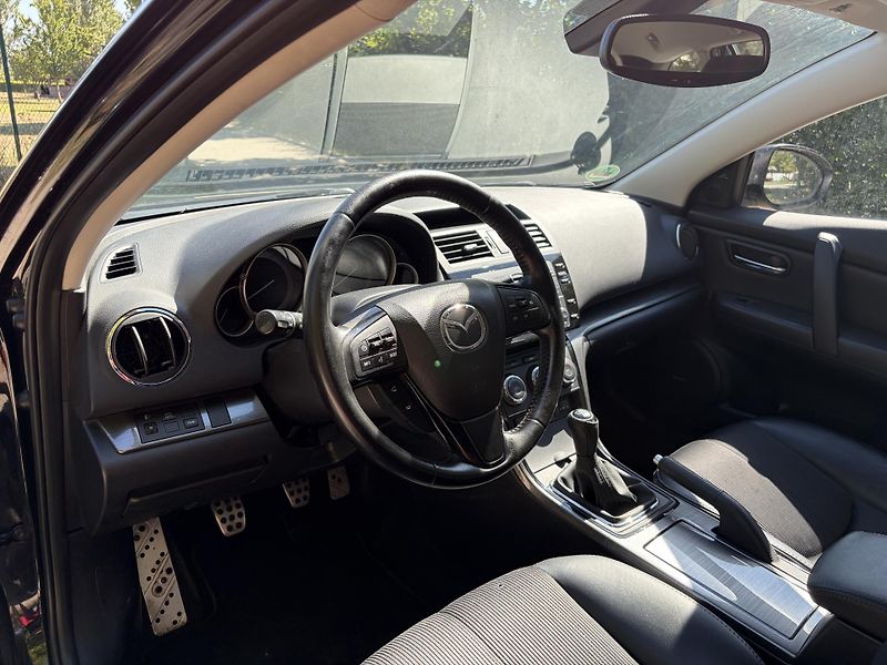 Mazda 6 2.0 Edition 125 - fotka 25 z 32