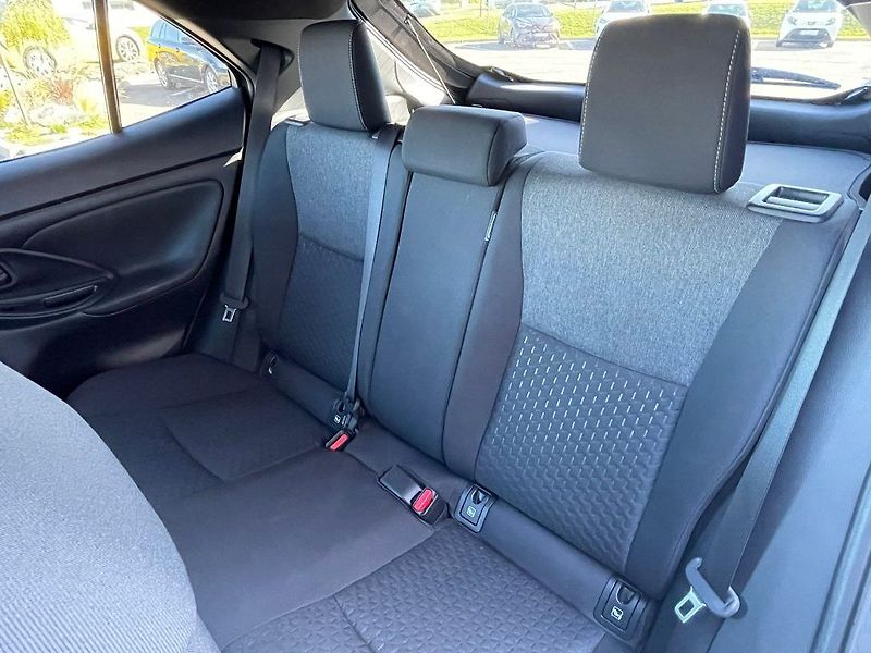 Toyota Yaris Cross MY25 1.5 HEV Style - fotka 11 z 29