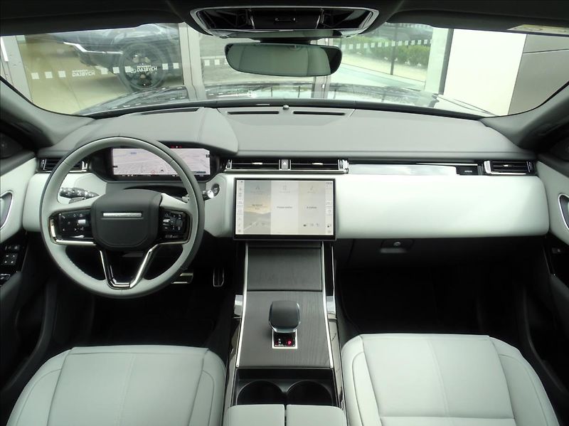 Land Rover Range Rover Velar 3,0 D300 DYNAMIC SE AWD - fotka 10 z 30