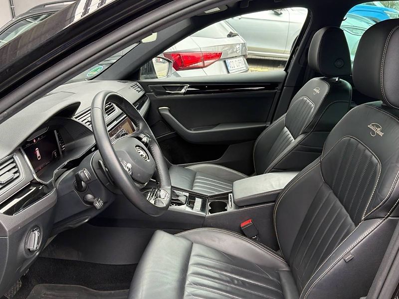 Škoda Superb (2021) kombi 2.0 TDI 7DSG Laurin&Klem - fotka 30 z 35