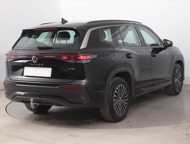 Volkswagen Tayron (2026) 1.5 eTSI - fotka 5 z 19