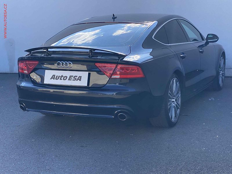 Audi A7 (2011) 3.0 TFSi quattro, AT, LED - fotka 4 z 21