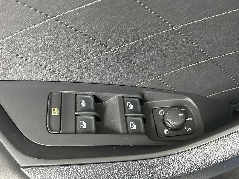 Škoda Kodiaq RS 4x4 DSG - fotka 21 z 30