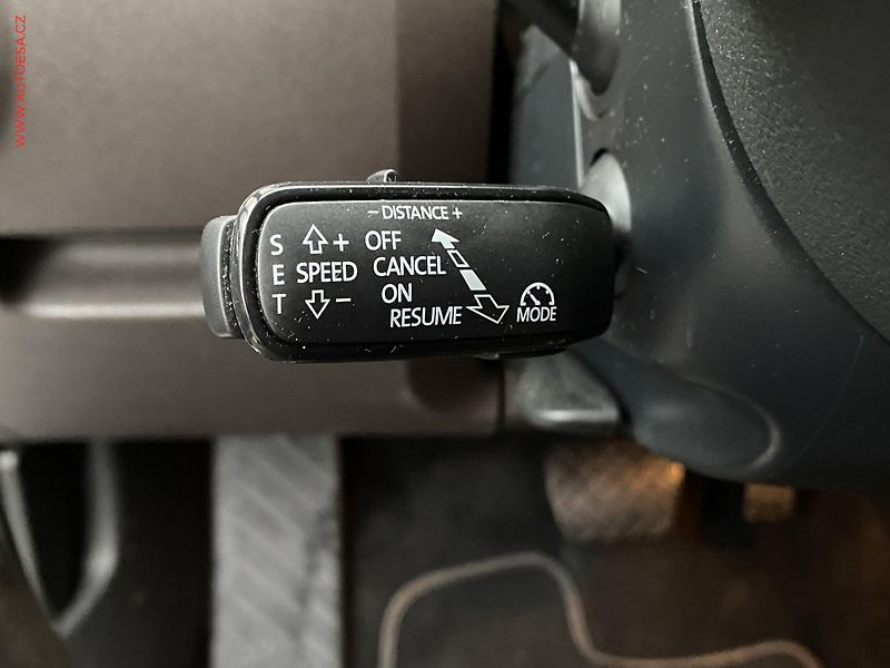 Škoda Octavia (2018) 1.8 TSI, ČR, DSG, LED - fotka 14 z 19