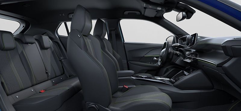 Peugeot 2008 (2025) GT PureTech 130 - fotka 7 z 10