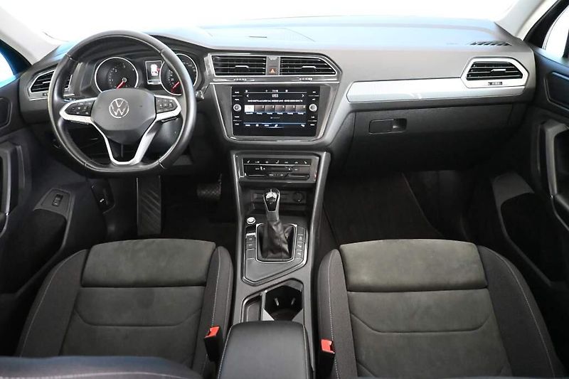 Volkswagen Tiguan (2023) 2.0 LIFE DSG LED ACC Tažné TDI - fotka 12 z 35