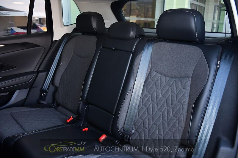 Volkswagen Tiguan 2.0TDi N.TOP 4M ZÁRUKA - fotka 15 z 55