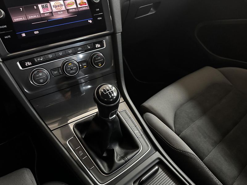 Volkswagen Golf (2019) Comfortline 1.4 TSI 92 KW - CZ - fotka 16 z 24