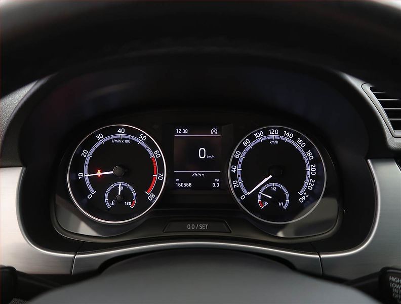 Škoda Fabia (2019) Ambition 1.0 TSI, Serv.kniha - fotka 11 z 17