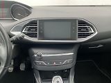 Peugeot 308 (2020) 1.2 PT, Allure, navi, panor - náhled 12