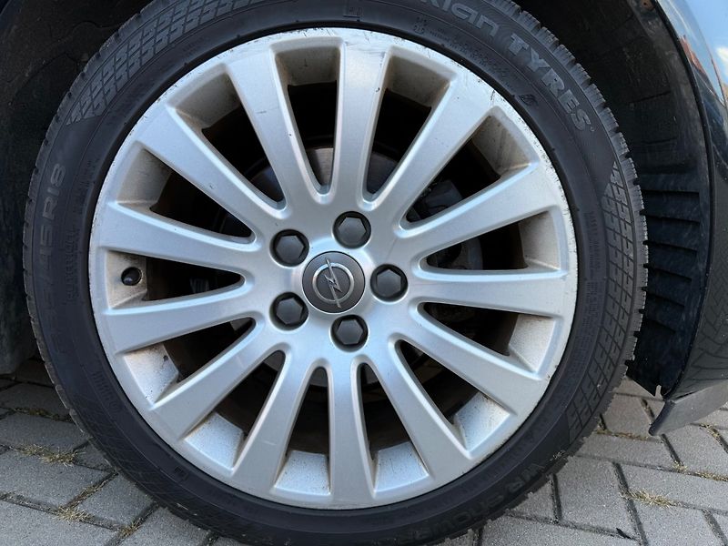 Opel Insignia (2015) 2.0 CDTi  Kombi - fotka 14 z 17