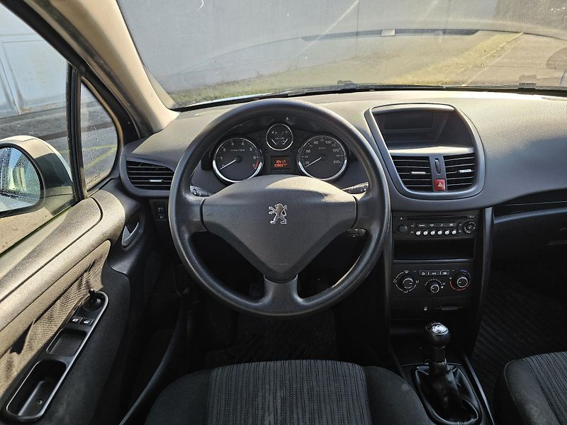 Peugeot 207 (2010) SW, KLIMA - fotka 13 z 19