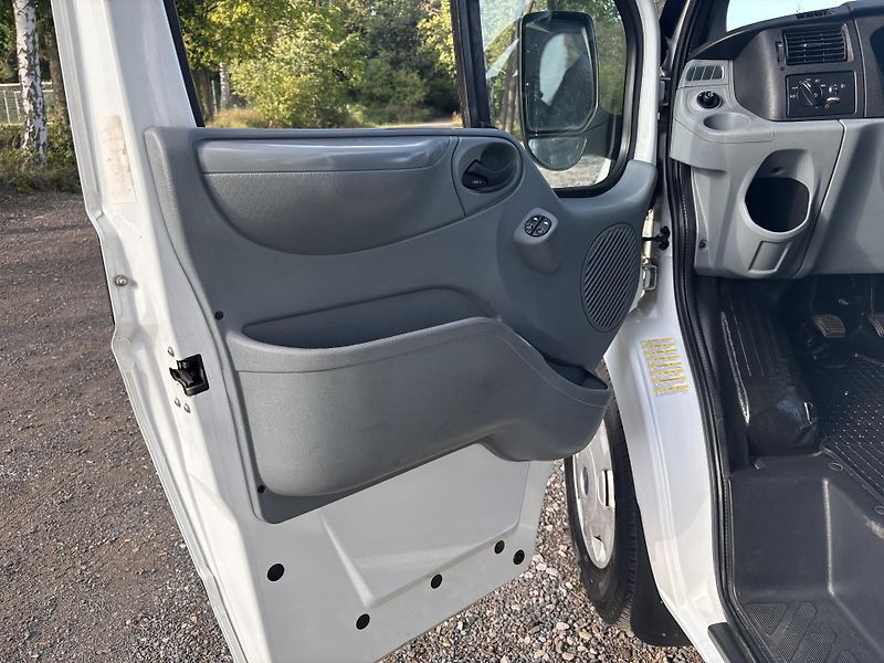 Ford Transit 350 L3H2 TREND 6 MÍST - fotka 8 z 41