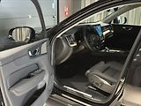 Volvo XC60 (2026) 2,0 B5  Plus Dark - náhled 11