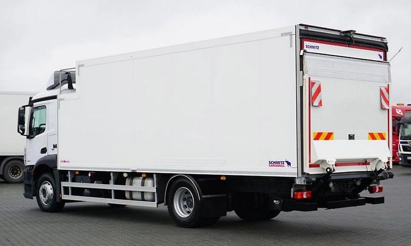 Mercedes-Benz (2017) Antos 1830 chlaďák EURO 6 - fotka 3 z 16