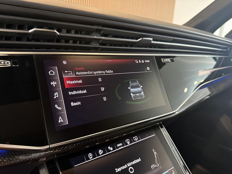 Audi SQ7 TDI V8 B&O 7míst Laser Carbon - fotka 41 z 49