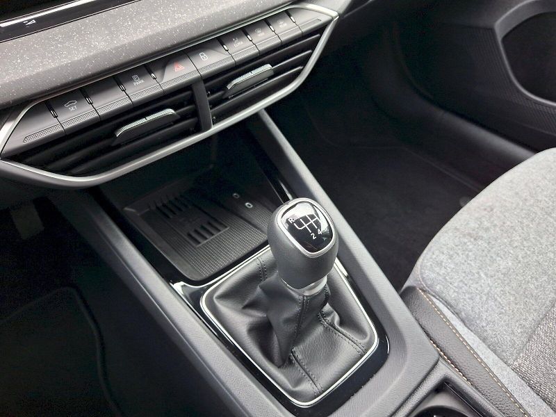 Škoda Octavia (2025) Combi Top Selection 1,5TSi 110 - fotka 29 z 33
