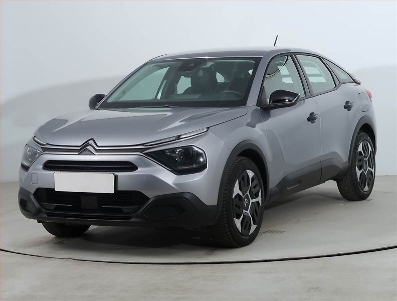 Citroën C4 (2025) 1.2 PureTech, ČR,1.maj - fotka 2 z 18