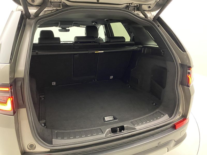 Land Rover Discovery Sport D150 S AWD AUT CZ - fotka 6 z 41
