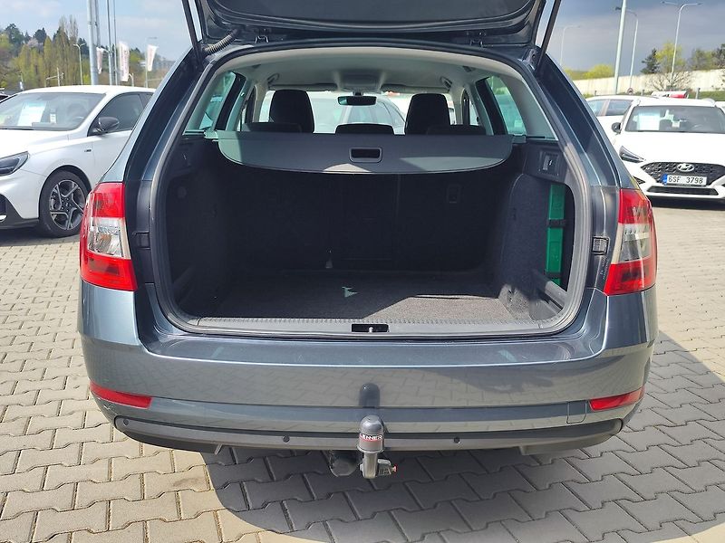 Škoda Octavia 1.6 TDi/85kW Ambition Plus - fotka 9 z 27