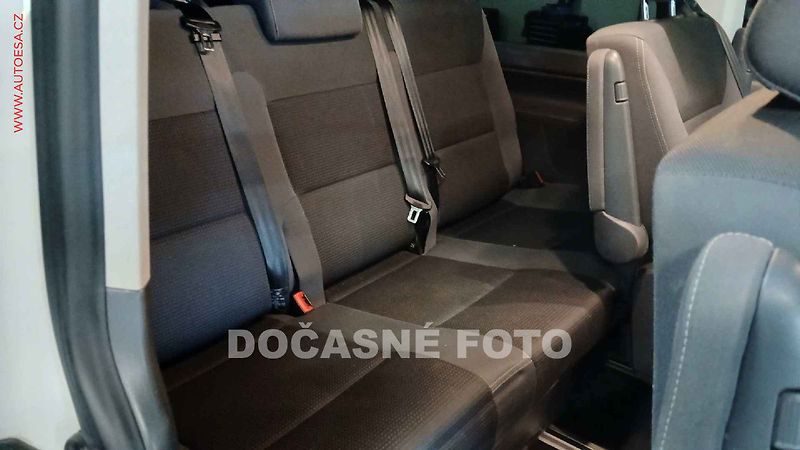 Volkswagen Multivan (2012) 2.0TDi, xenon, nez.topení, - fotka 15 z 17